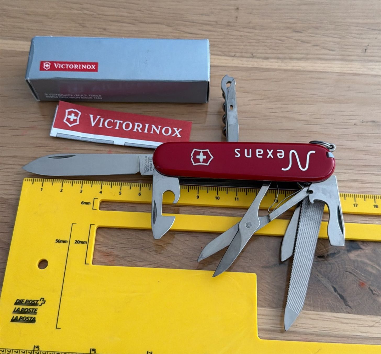 Victorinox Couteaux de poche: VICTORINOX NEXANS SACKMESSER – Neuf avec emballage d'origine à Zürich par Frei-Occasionen 9
