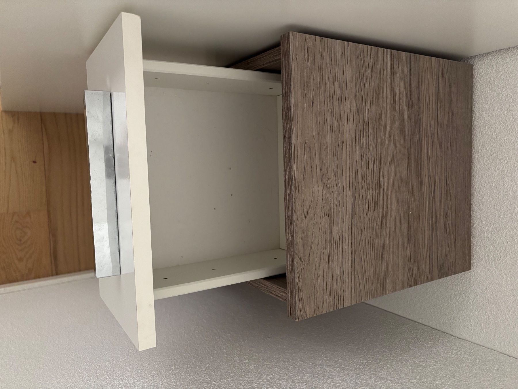 Schränke: Badunterschrank – Gebraucht aus Rütihof von gla_yw9y 2