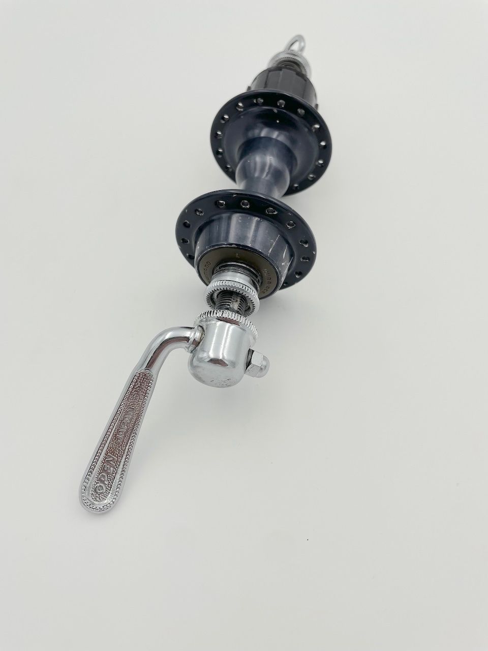 Pezzi di ricambio: Dura Ace Nabe Hinterrad schwarz – Usato da Solothurn venduto da VintageVelo81 1