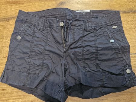 Damenshorts EDC by Esprit 38 schwarz guter Zustand