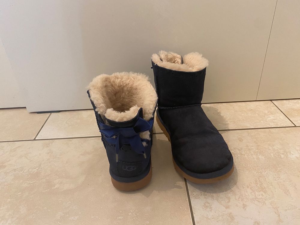 Uggs 37 hot sale