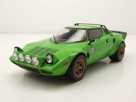 Lancia Stratos HF 1971-1976 hellgrün / schwarz      1:24