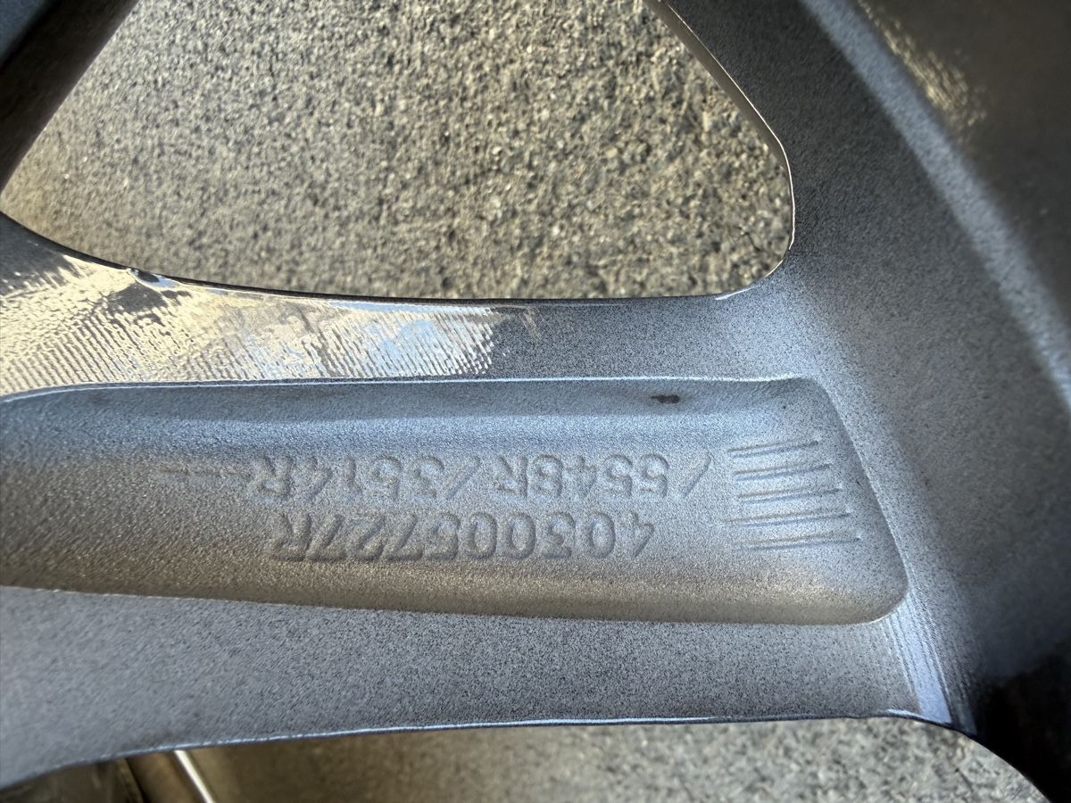 Renault Pneumatici & Ruote complete: Original Renault Captur 17 Zoll – Usato da Mollis venduto da BSL10 7