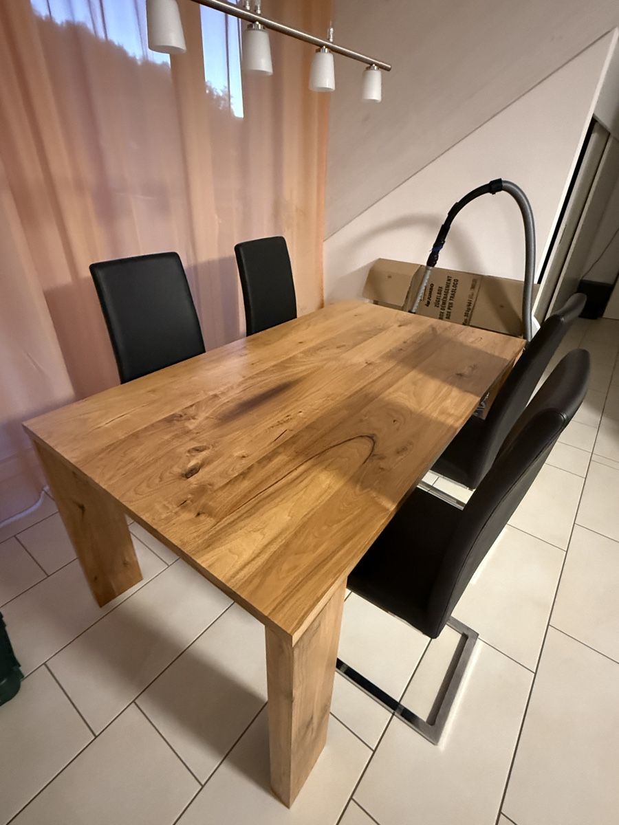 Interio Tische: Esstisch Nussbaum – Gebraucht aus Windisch von _sru_