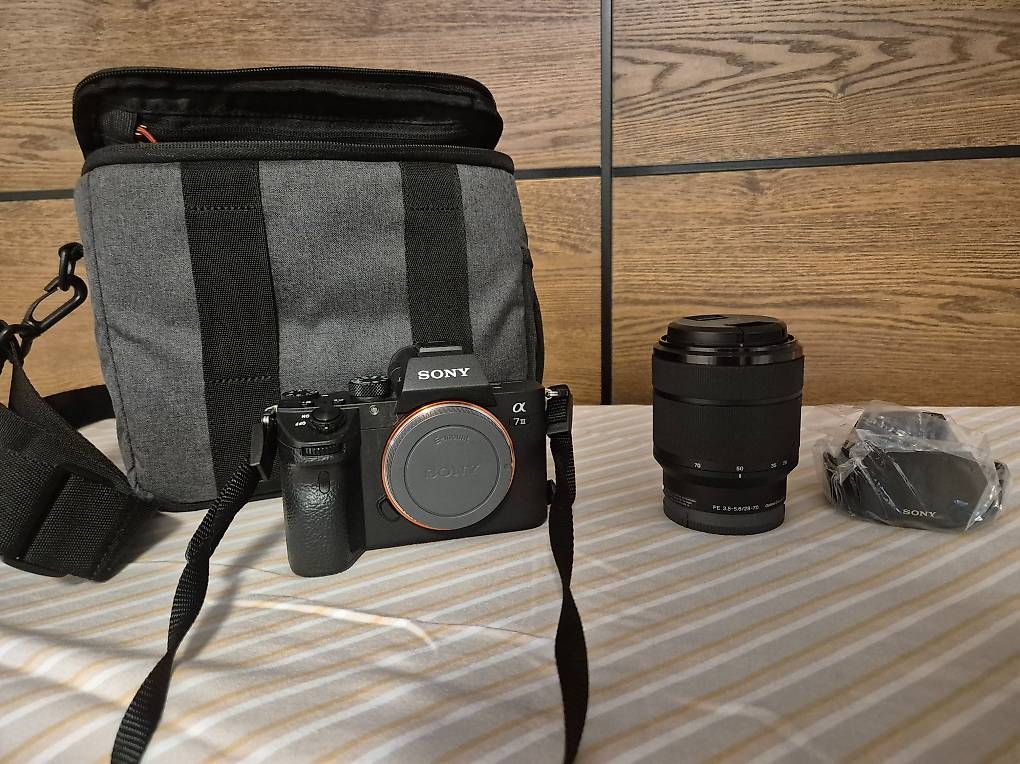 Sony Fotocamera: Caméra Sony Alpha A7 III + Objectif + Étui à appareil – Usato da Montreux venduto da ken_j6mk 4