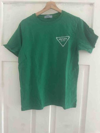 Prada T-Shirt gruen mit Logoaufdruck gebraucht