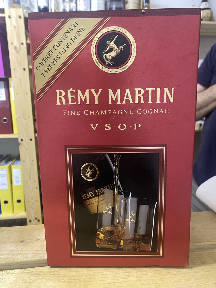 Rémy Martin Bevande alcoliche: Rèmy Martin VSOP Cognac Flasche mit 2 Gläser – Nuovo e nell'imballaggio originale da Aarau Rohr venduto da biccicalla