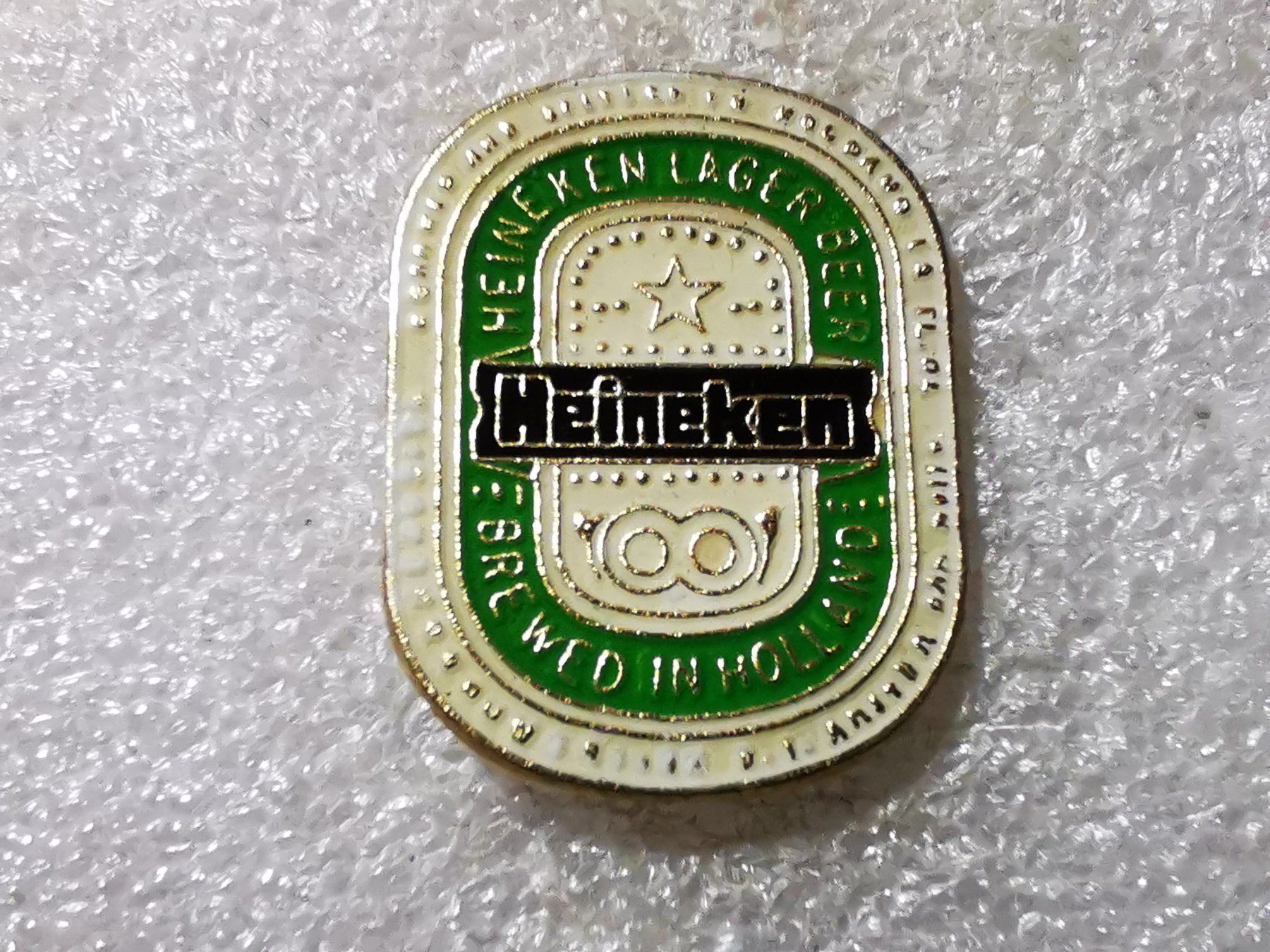 Placchette & Badge: Ansteckpin 77: Heineken – Usato da Oppligen venduto da Pin-Fall-Shop