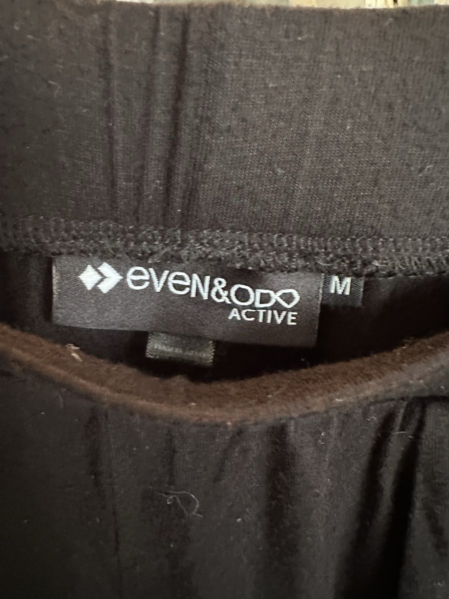 Pantaloni: Yoga-Hose, Gr. M, schwarz E – Usato da Altendorf venduto da Eastwick4 2