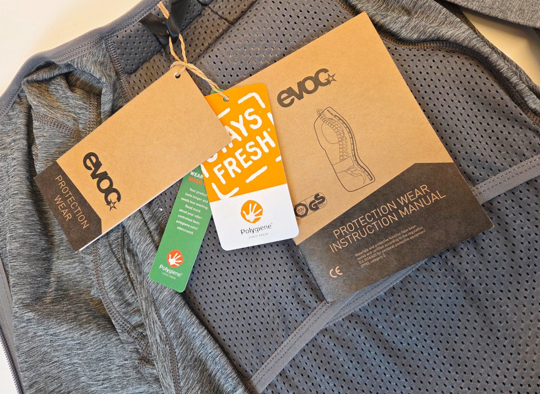 Evoc Protections: Evoc Protector Vest Herren Rückenprotektor Gr. M – Neuf avec emballage d'origine à Braunau par Brand-Store 8