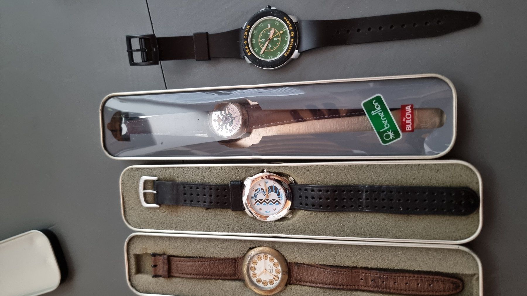 Benetton Orologi: Swatch und Benetton Uhrensammlung – Usato da Domat/Ems venduto da zz_Top 3