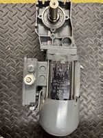 Lenze Getriebemotor GKR03-2M HBR 063C42