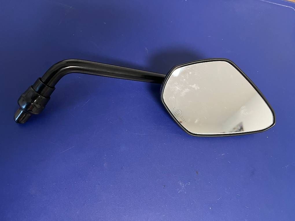 Alle Motorradersatzteile: Specchi retrovisori per moto Barracuda originali – Gebraucht aus Losone von car_975q 2