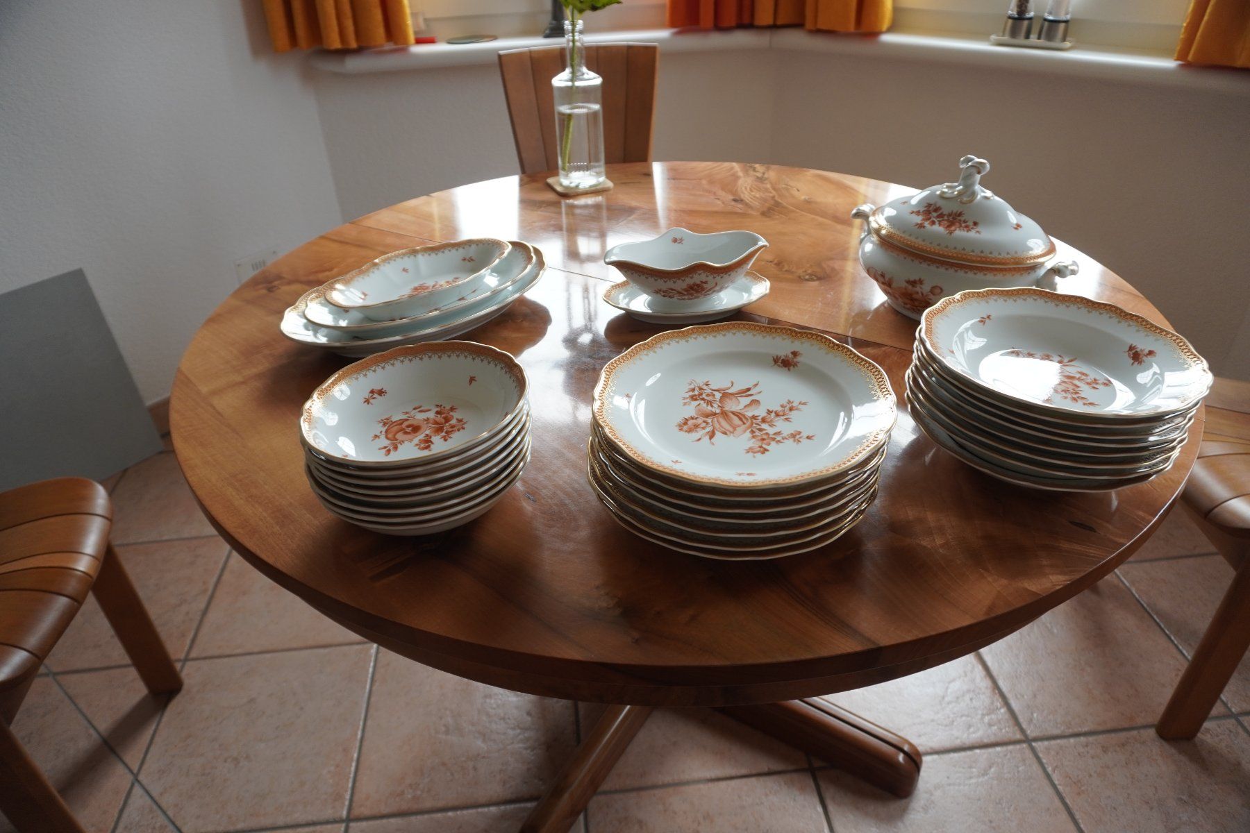 Hutschenreuther Set di piatti: Hutschenreuther Service 8-teilig – Usato da Reinach AG venduto da Calendula_off 1