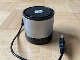 Kompakter Bluetooth Lautsprecher von Digitus