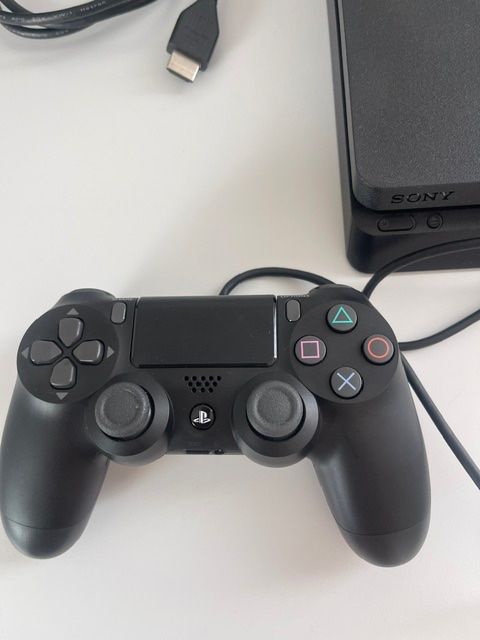 Sony Console: Sony Playstation 4 mit 1 Controller – Usato da Aesch ZH venduto da niro007 1