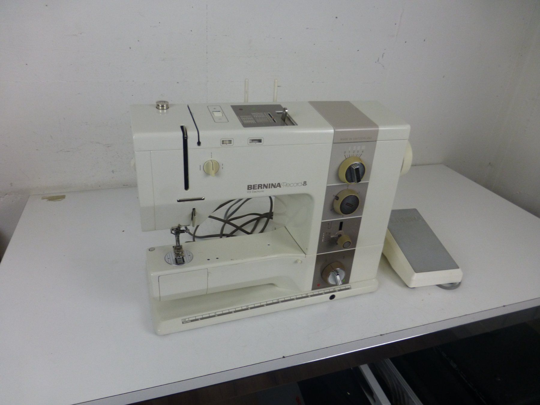 Bernina Macchine da cucire: Bernina 931ohne Koffer Defekt – Difettoso da Fahrweid venduto da Omuki 2