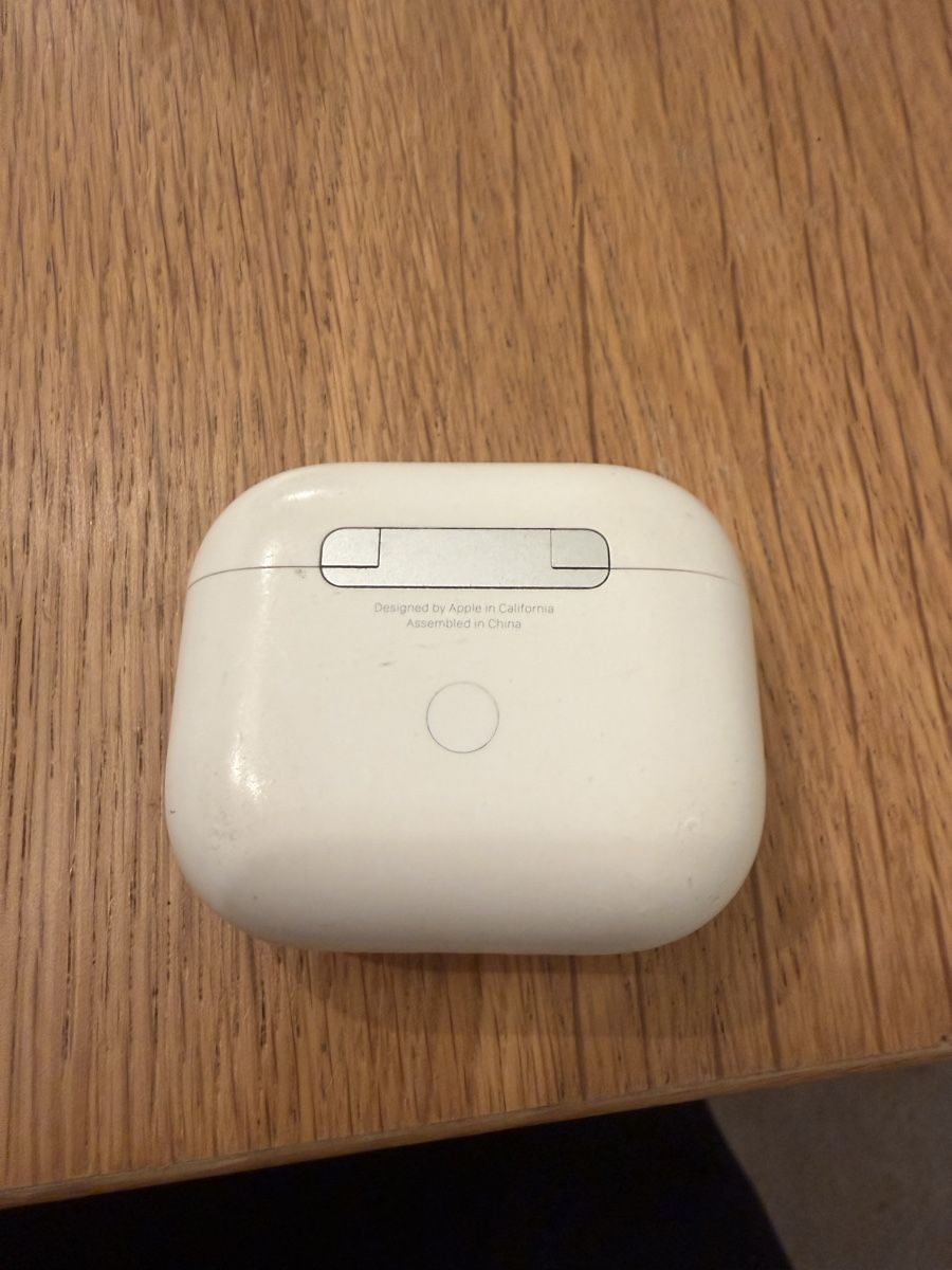 Apple Cuffie: Apple Airpots 3.Gen Case – Nuovo (secondo la descrizione) da Zürich venduto da Dar_bgc8 1
