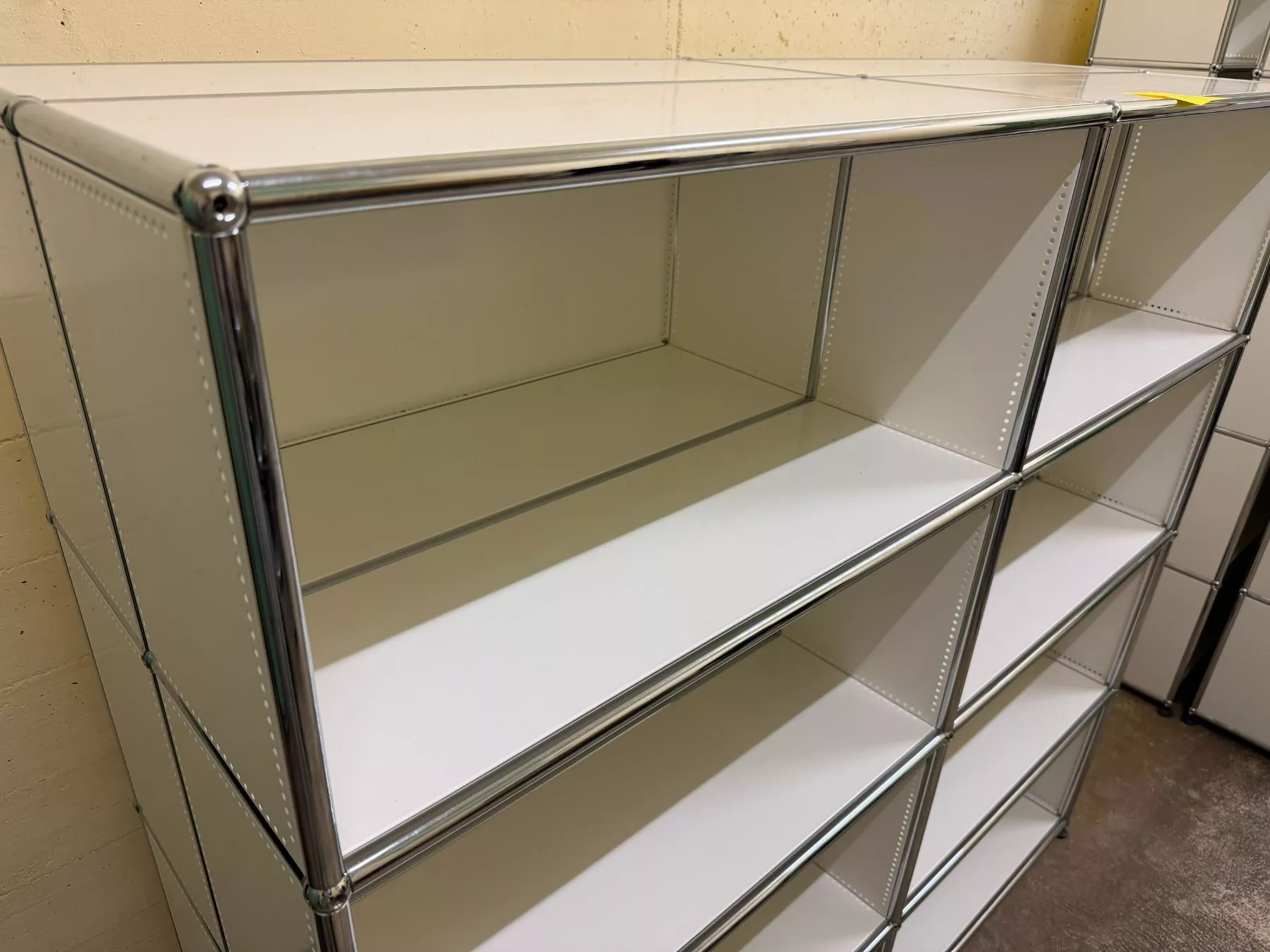 USM Scaffali: Original USM Haller Regal – Usato da Tann venduto da kristi8282 1