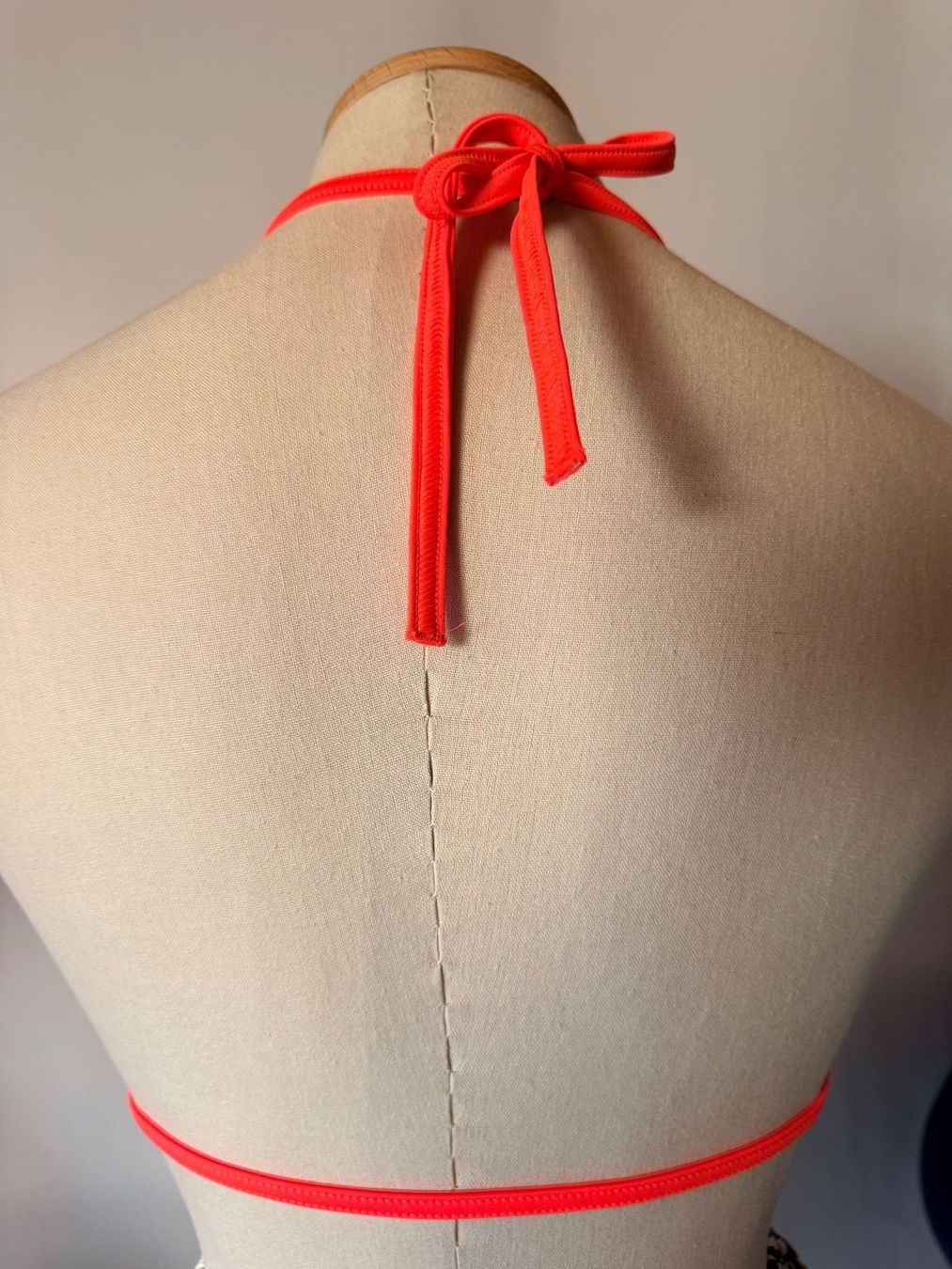 Sloggi Costumi da bagno & Bikini: SLOGGI, Bikini-Top HOT SOMMER, Grösse L, Farbe Pink – Nuovo e nell'imballaggio originale da Rudolfstetten venduto da gst_g7xl 4
