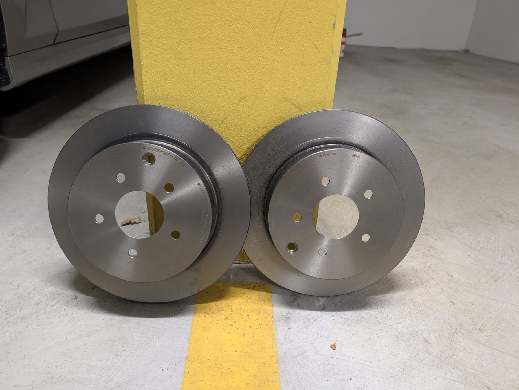 Brembo Tutti pezzi di ricambio auto: Bremsscheiben brembo – Nuovo e nell'imballaggio originale da Dietikon venduto da Ahmet.G