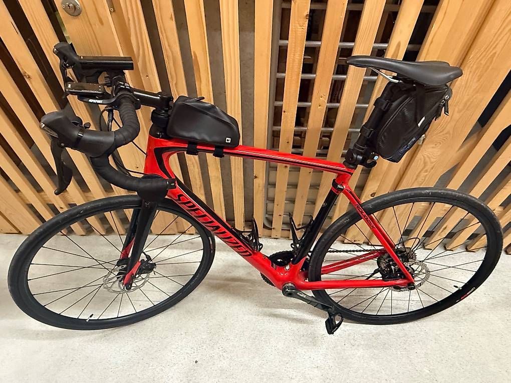 Specialized Vélos: Specialized Roubaix Carbon | Grösse 56 | Scheibenbremsen – D'occasion à Liebefeld par chr_fr7d