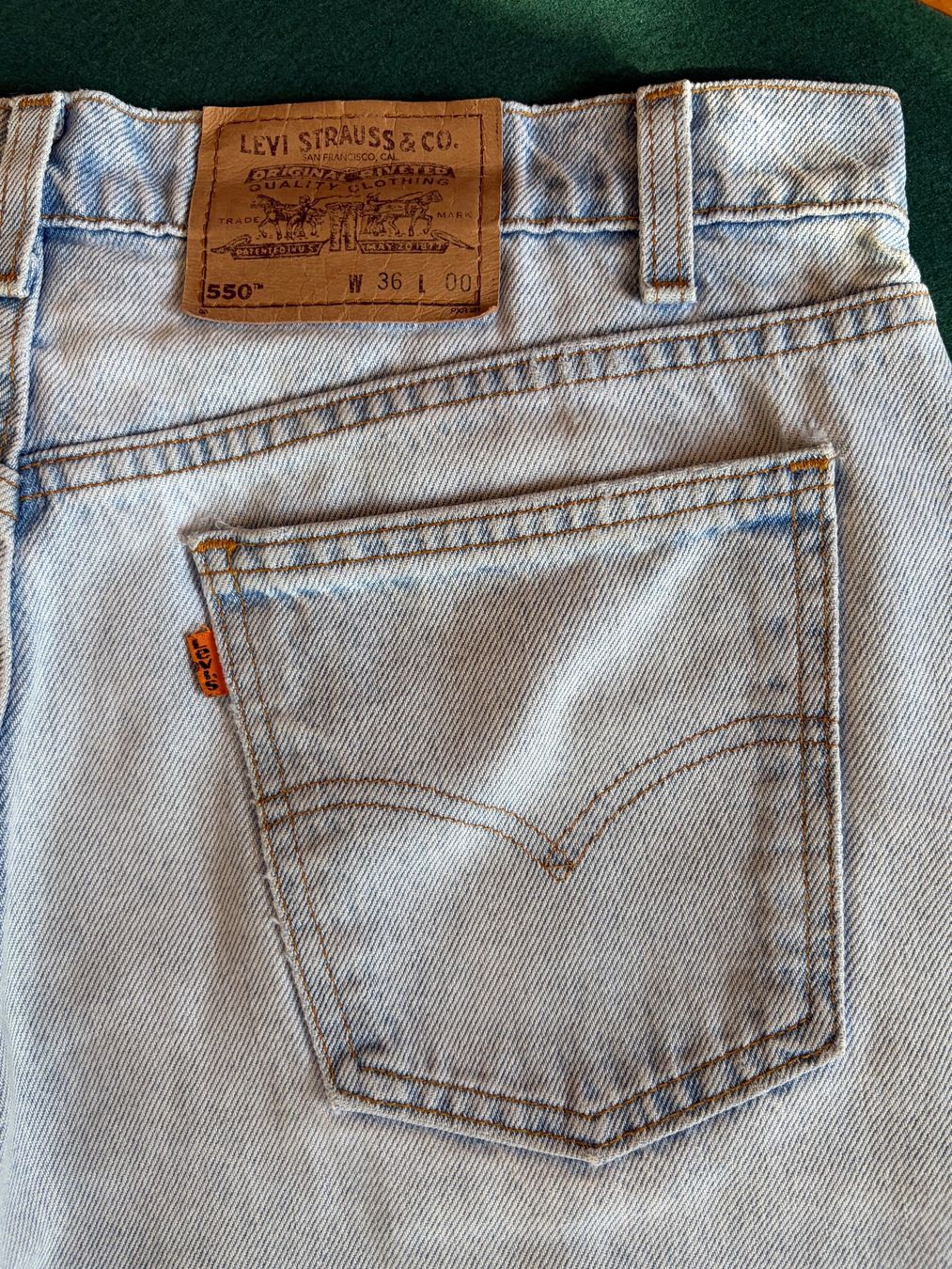Levi's Jeans: LEVI'S VINTAGE Bermudashorts Größe 36 – Usato da Interlaken venduto da Bona55 3