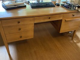 Holzschreibtisch vintage