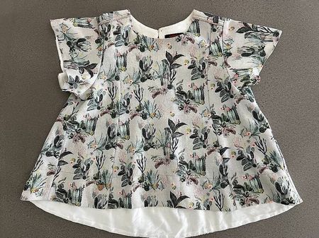 Top von Catimini Gr. 140/146 - NEU