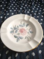 cendrier, Wedgwood,Mist rose.en bon état