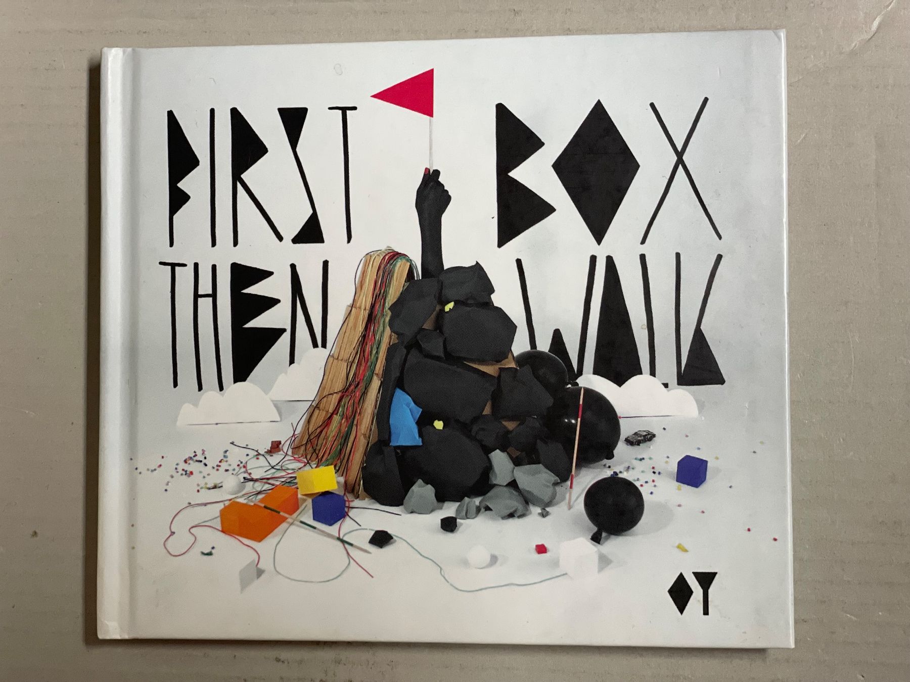 CD: Oy - First Box Then Walk – Usato da Muri b. Bern venduto da AdidasCollector 6