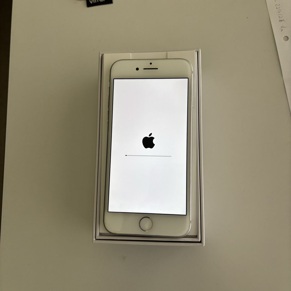 Apple Handys / Smartphones: iPhone 8 64GB silber – Gebraucht aus Biel/Bienne von Eiskristall08 4