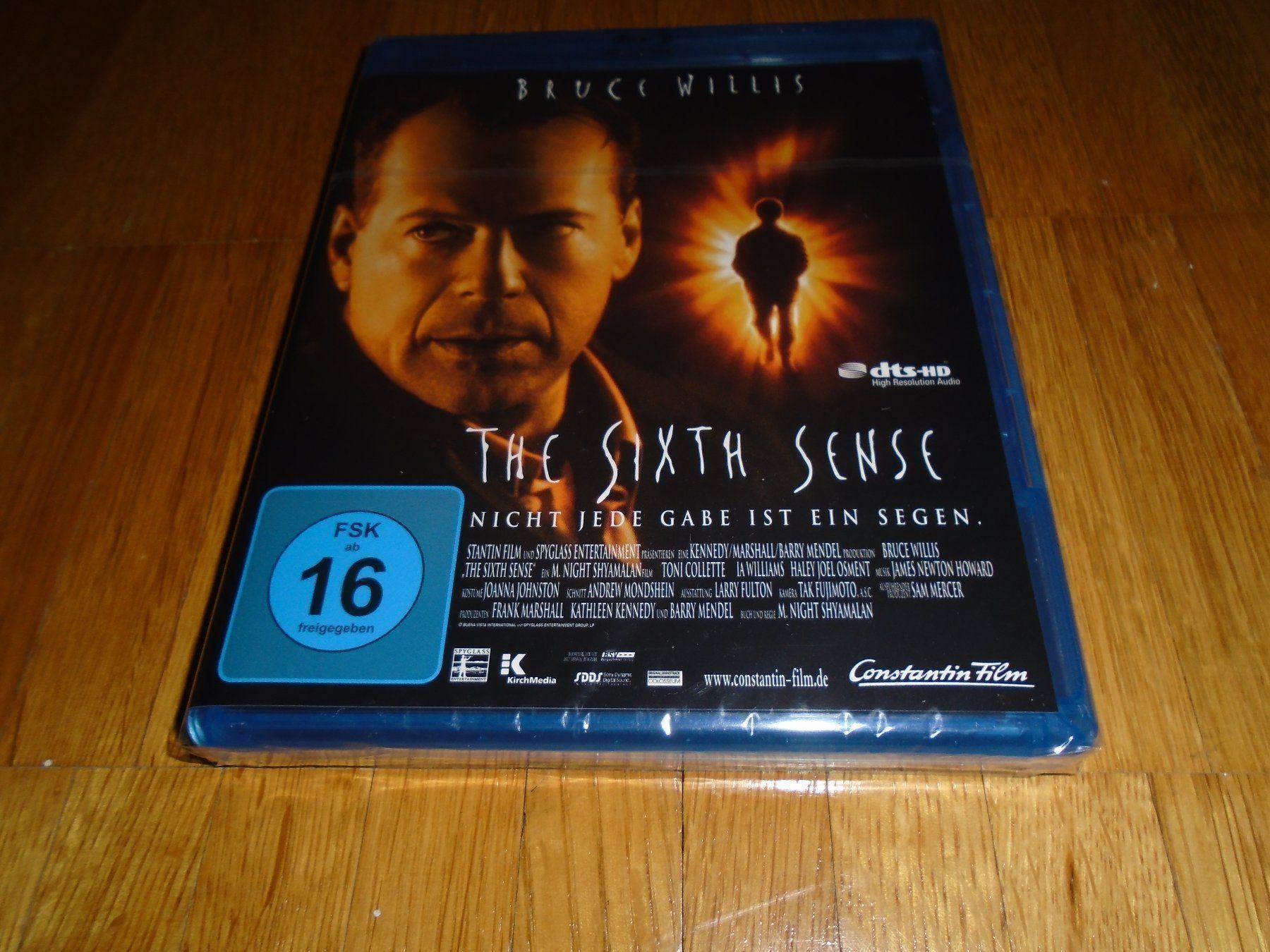 Tous les DVDs: The Sixth Sense - BLU-RAY - UNCUT – Neuf avec emballage d'origine à Basel par havsok