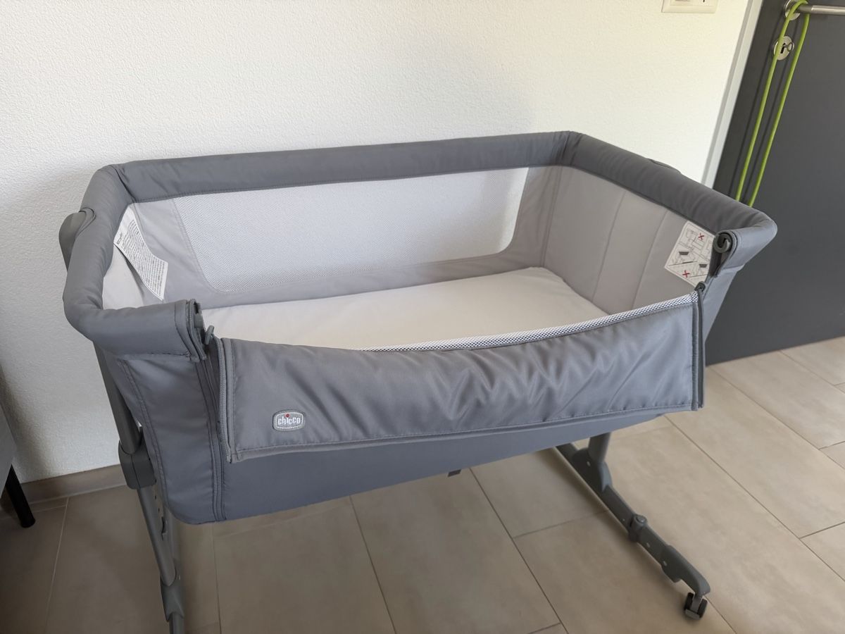 Chicco Wiegen & Stubenwagen: Chicco Next2Me co-sleeping crib grey used – Neu (gemäss Beschreibung) aus Wollerau von shi_gyr8