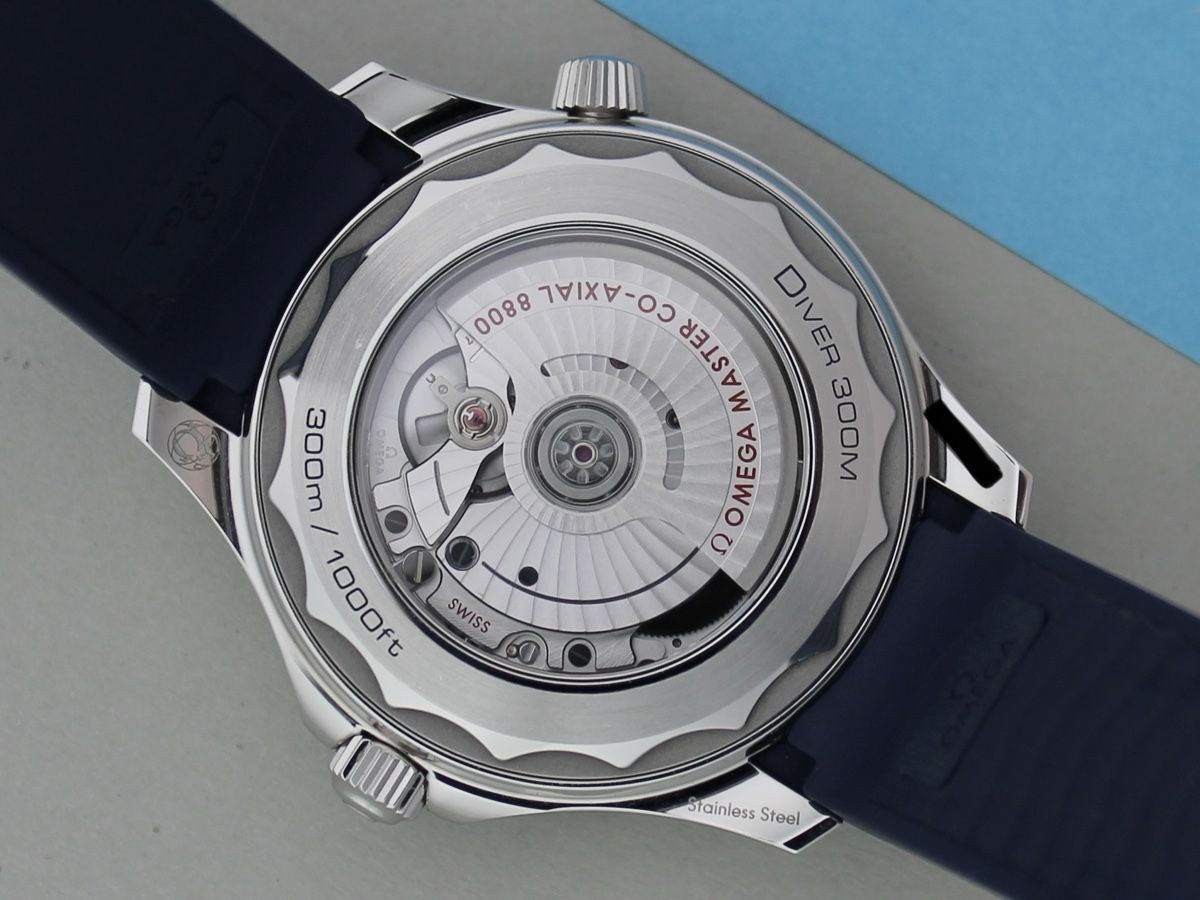 Omega Uhren: Omega Seamaster Diver 300M – Gebraucht aus Zürich von TOBLERATELIER 1
