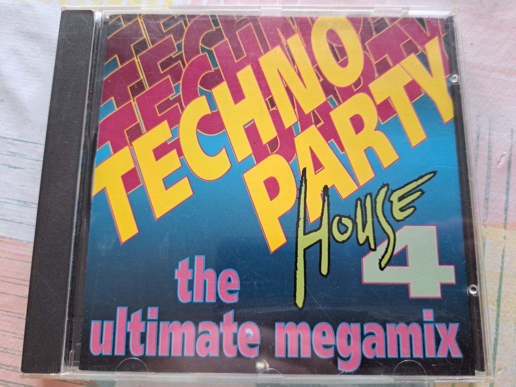 CDs: Cd Techno Party House 4 - The Ultimate megamix  – Gebraucht aus Pully von bro_n52j
