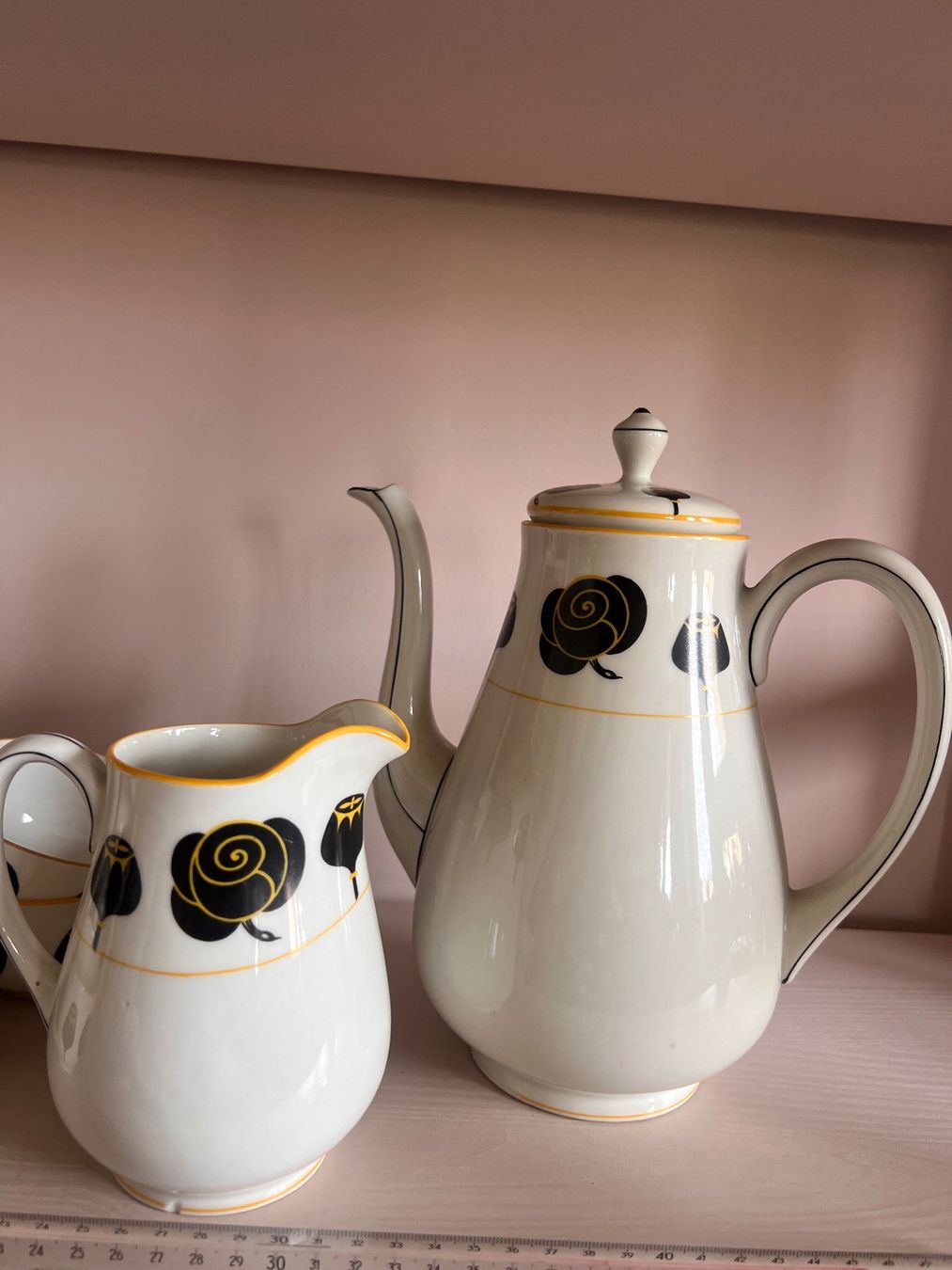 Set di piatti: Vintage Limoges tea service – Usato da Lausanne venduto da NYC67 6