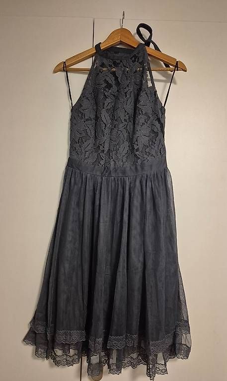 Vestiti: Vila festliches Kleid anthrazith Gr. 36 – Usato da Frauenfeld venduto da filipak