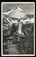 Elm, Blick auf die Kirche und den Hausst