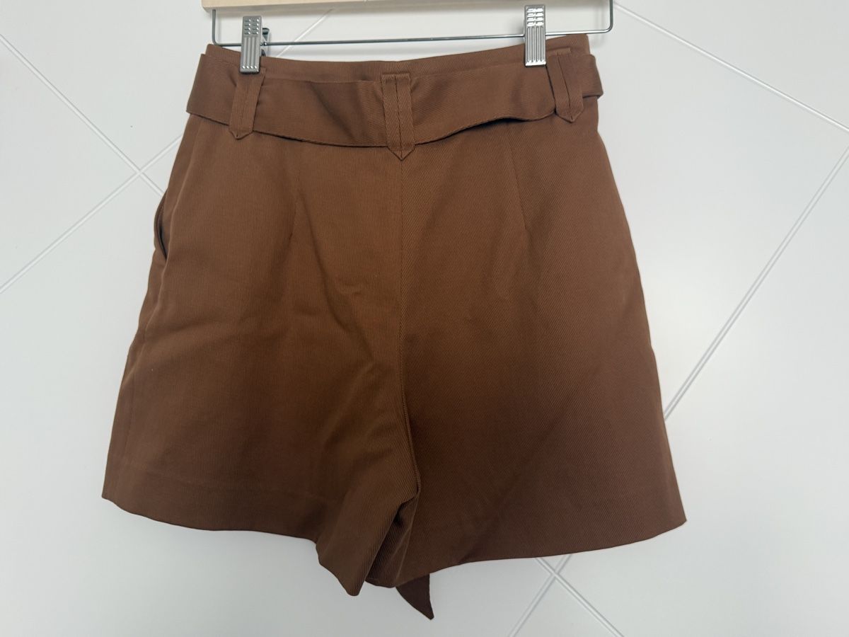 Sezane Hosen: Sezane shorts size S 36 – Neu (gemäss Beschreibung) aus Weiach von Wlodarek 1