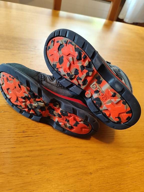 Scarpe per ragazzi: Kinder Wanderschuhe Ecco Gr. 34 – Usato da Thusis venduto da phil_gr 2