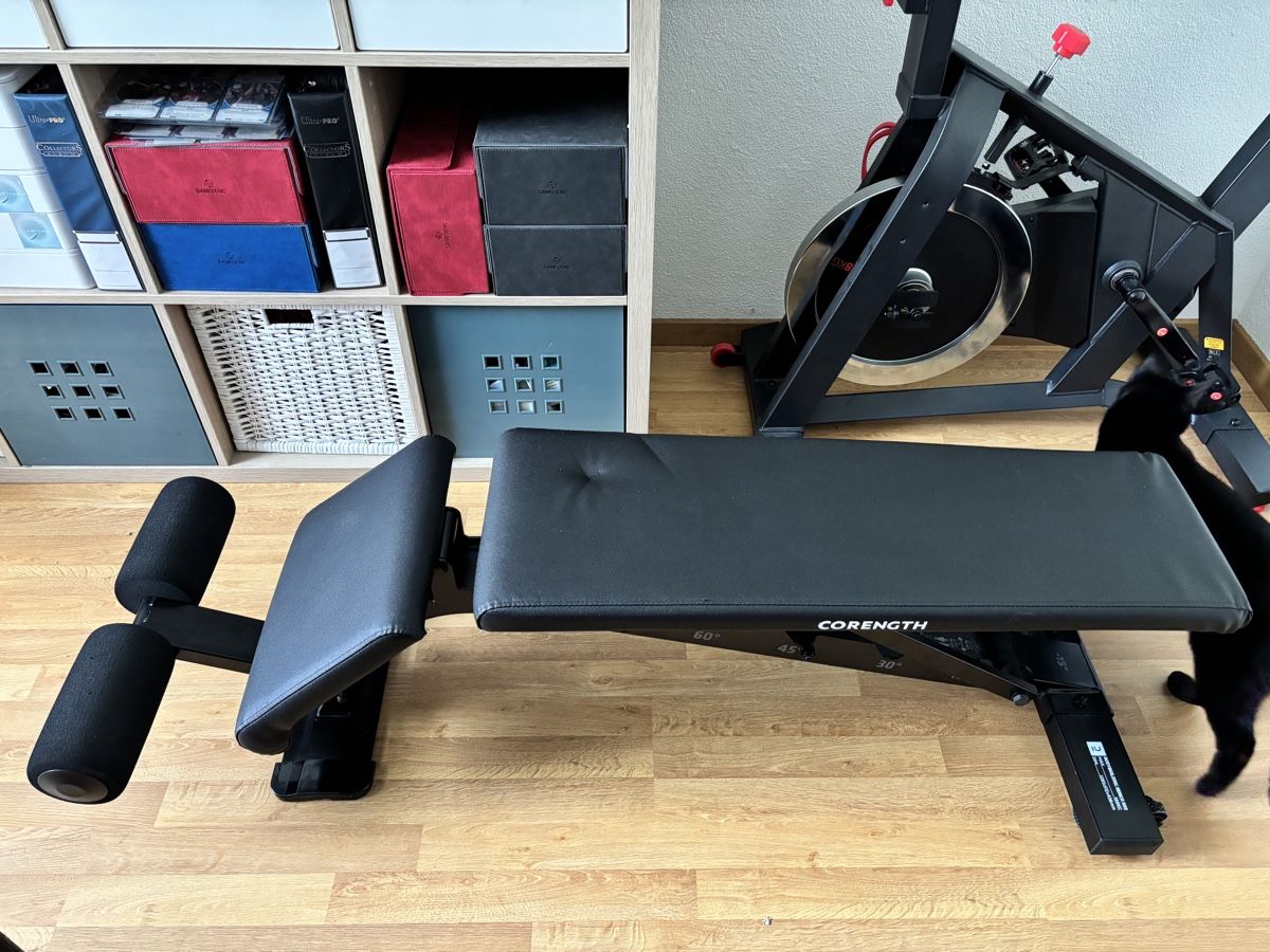 Decathlon Vélos d'appartement: Hantelbank Decathlon Corength 900 – D'occasion à Luzern par Armastra 1