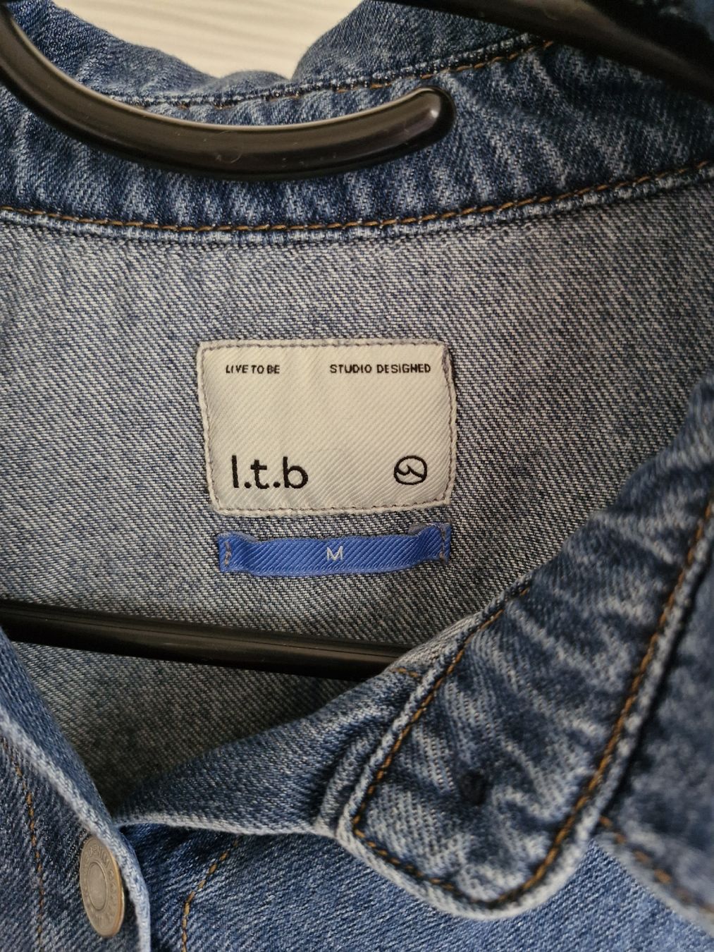 Camicette: Damen Jeanshemd von LTB – Nuovo e nell'imballaggio originale da Dällikon venduto da VanBat 1