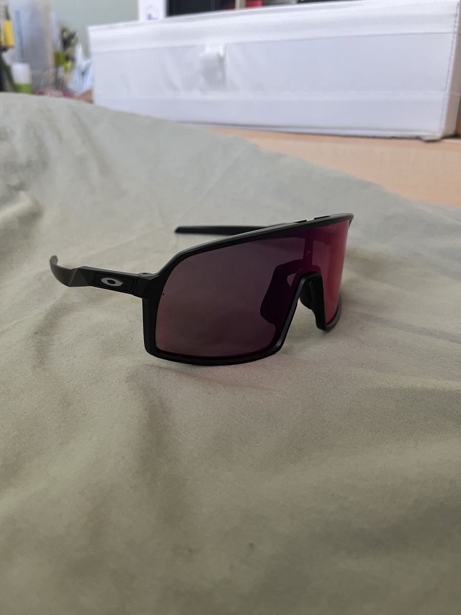 Oakley Occhiali & Lenti: Oakley Sutro S – Usato da Camorino venduto da Mirco.-.