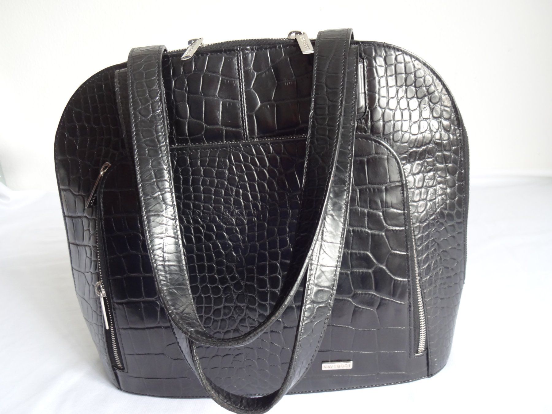 Navyboot Borse da donna: ** NAVYBOOT** Echt Lackleder Tasche – Usato da Frauenfeld venduto da rey06 1