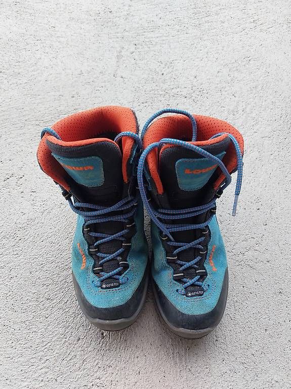 Schuhe für Jungen: Chaussures Lowa 32 – Gebraucht aus Lausanne von lau_jl7h