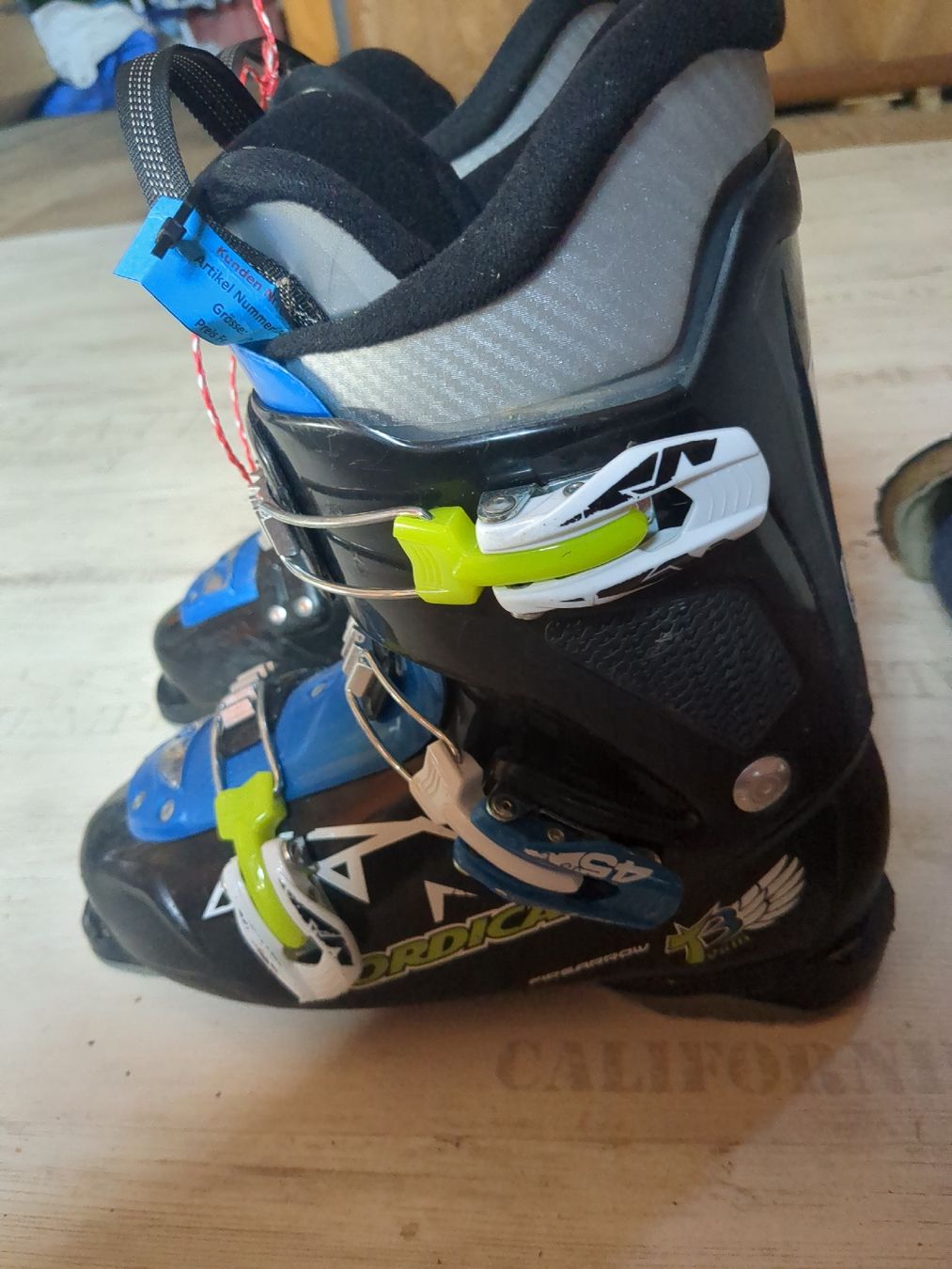 Nordica Scarpe per ragazzi: Kinder Skischuhe Gr. 40 – Usato da Büsingen venduto da honey810 1