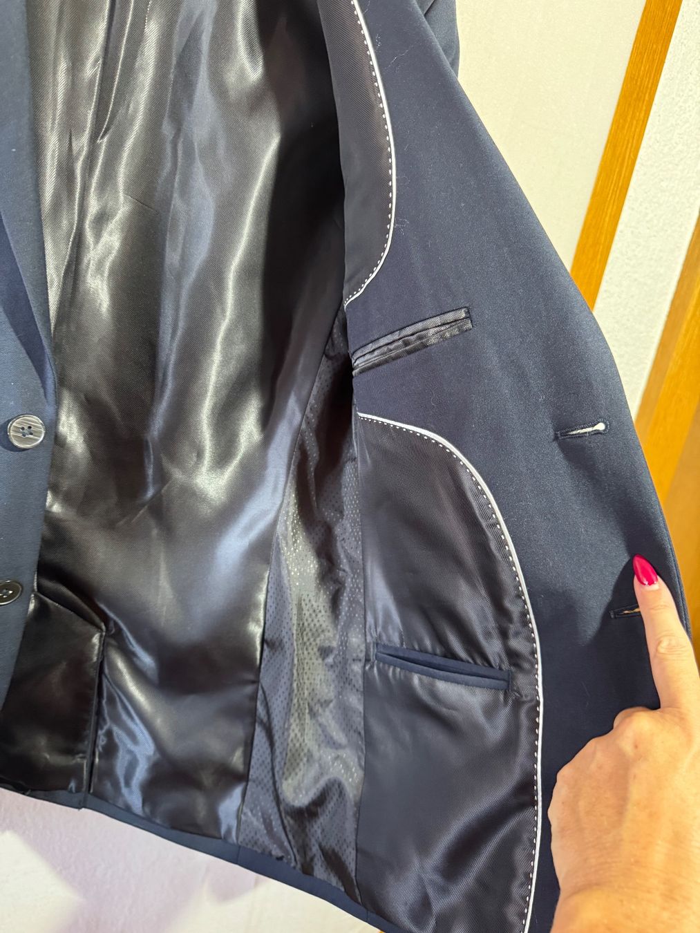 H&M Giacche: Dunkelblauer Blazer von H&M Gr. 44 – Usato da Grosswangen venduto da SALE_SALE_SALE 4