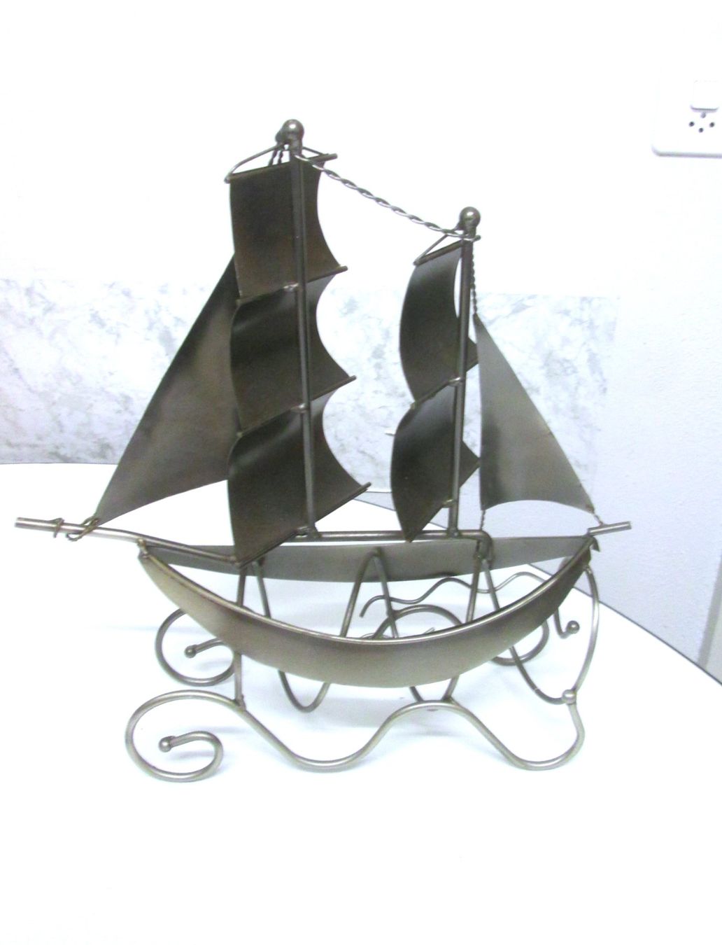 Alle Dekorationen: Metallflaschenhalter Segelschiff – Gebraucht aus Sementina von babucia 2