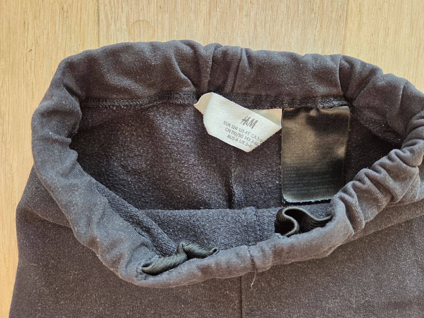 H&M Collant & Leggings: H&M Mädchen Leggings, Grösse 104, gebraucht – Usato da Hinwil venduto da Jessica13 1